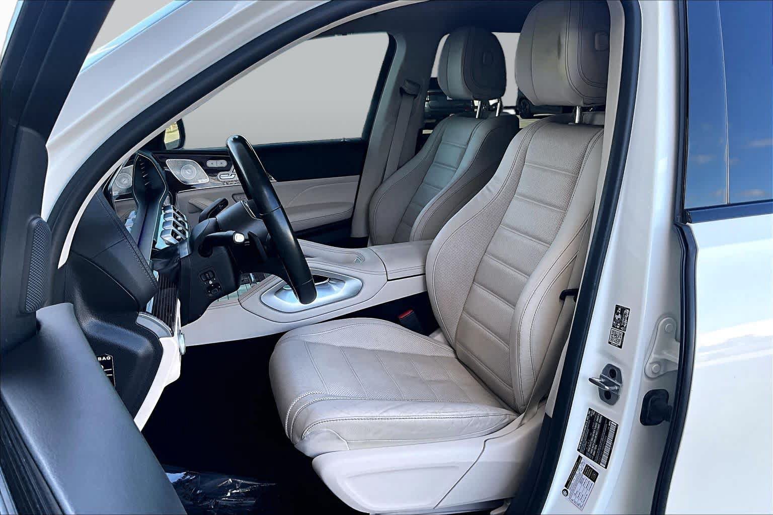 Used 2022 Mercedes-Benz GLS 450 4MATIC image 8