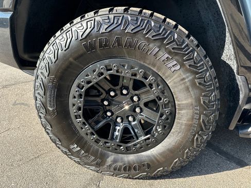 Used 2024 GMC Hummer EV 3X w/ Omega Edition AWD/4WD image 30