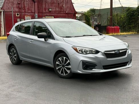 Used 2019 Subaru Impreza 2.0i w/ Eyesight AWD/4WD image 2
