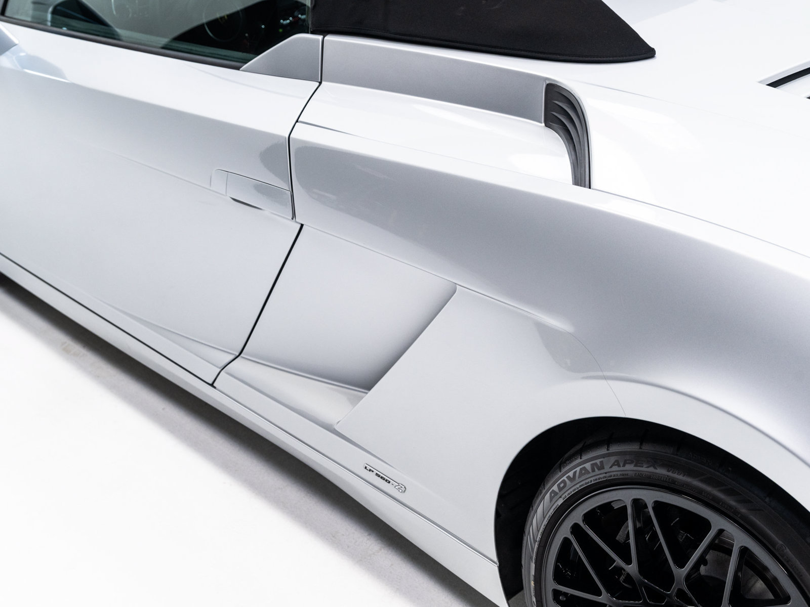 Used 2011 Lamborghini Gallardo LP 560-4 AWD/4WD image 25
