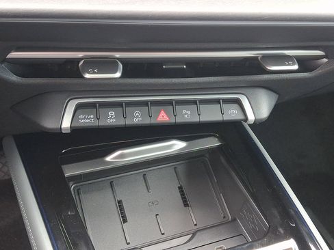 New 2026 Audi Q3 quattro 2.0T image 12