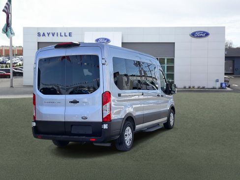 Used 2023 Ford Transit 350 XLT RWD image 5