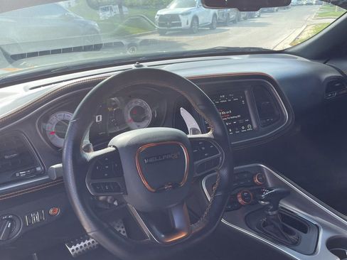 Used 2022 Dodge Challenger R/T Scat Pack RWD image 5