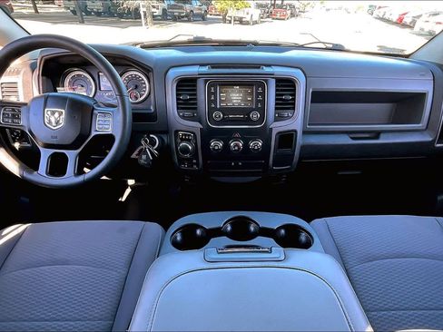 Used 2017 RAM 1500 Express image 15