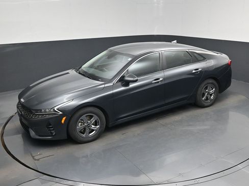 Used 2023 Kia K5 LXS image 32