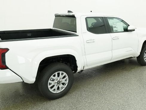 New 2026 Toyota Tacoma SR5 AWD/4WD image 9