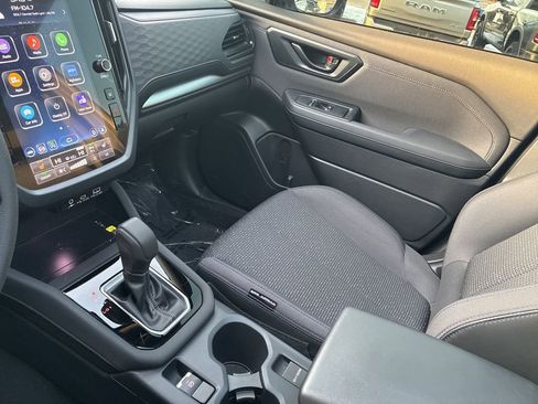 Used 2025 Subaru Forester Premium image 23