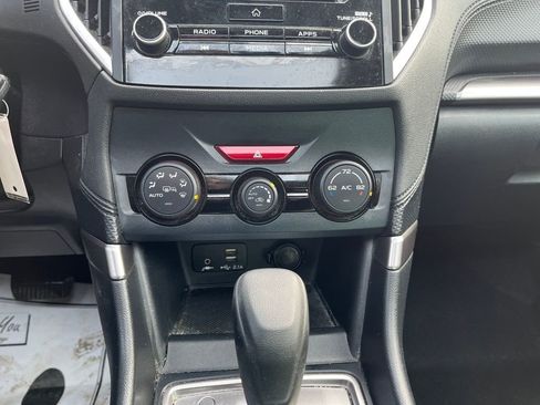 Used 2020 Subaru Forester Premium image 19