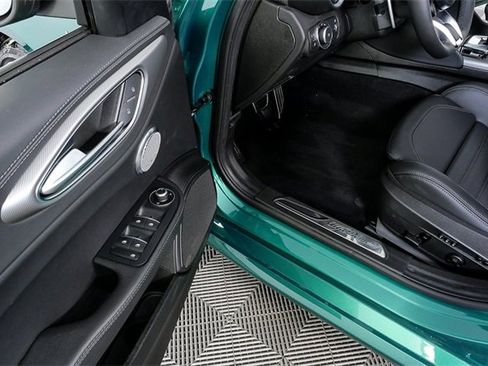 New 2025 Alfa Romeo Giulia image 9