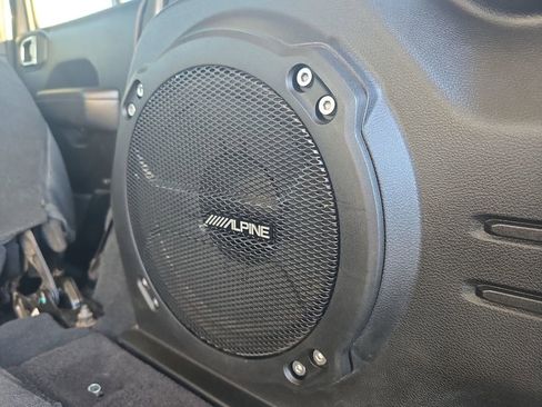 Used 2024 Jeep Wrangler Willys image 23