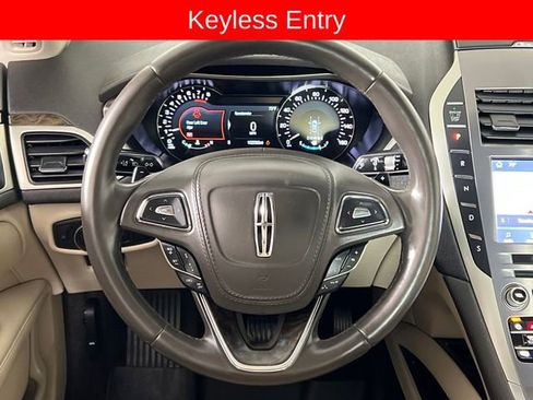 Used 2019 Lincoln MKZ Reserve image 16