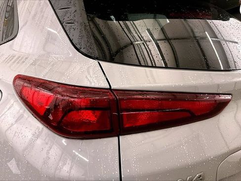 Used 2023 Hyundai Kona SEL AWD/4WD image 28