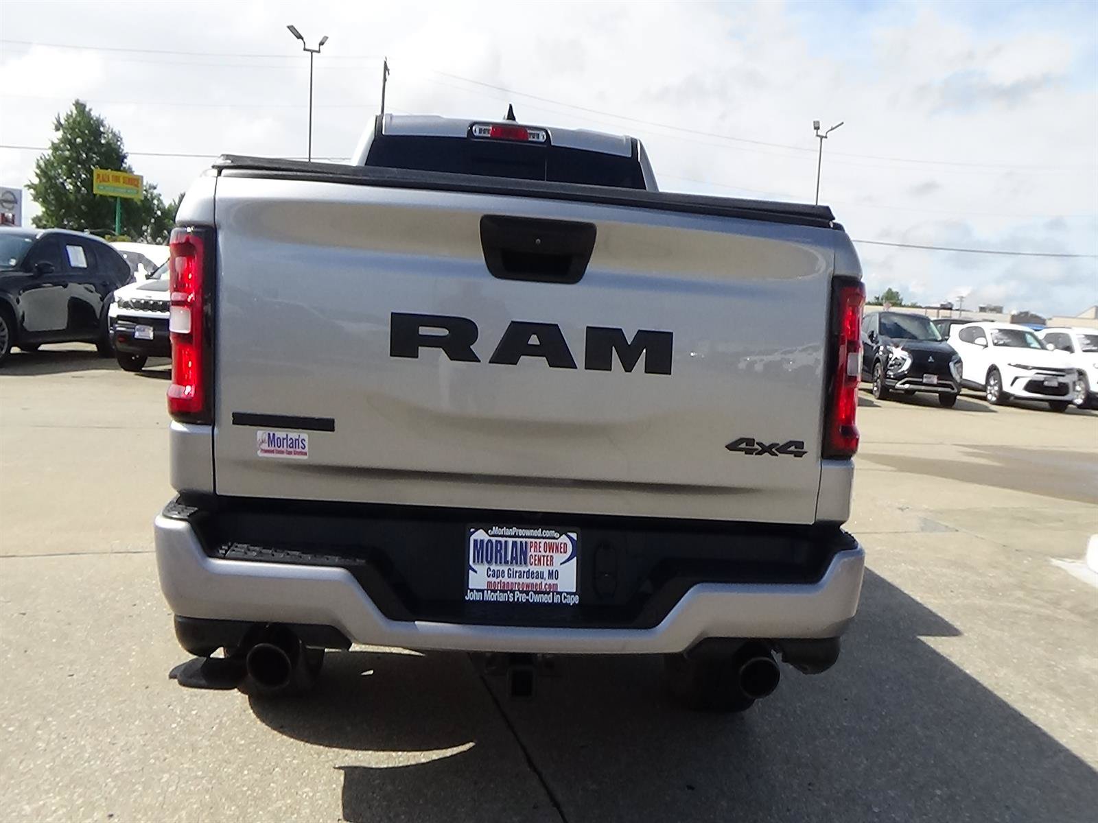 Used 2025 RAM 1500 Big Horn AWD/4WD image 7