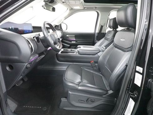 Certified 2025 Ford Expedition Platinum AWD/4WD image 25