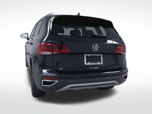 Used 2024 Volkswagen Taos SE FWD image 21