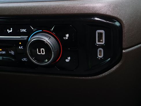 Used 2022 Chevrolet Silverado 1500 RST w/ Z71 Off-Road Package image 30