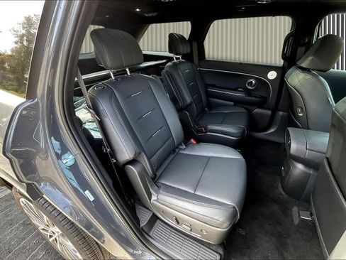New 2026 Hyundai Palisade Calligraphy FWD image 11