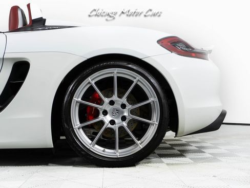 Used 2016 Porsche Boxster Spyder image 4
