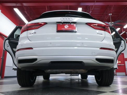 Used 2022 Audi Q3 2.0T Premium AWD/4WD image 32