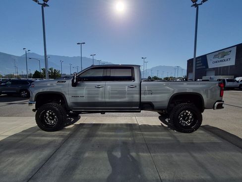 Used 2024 Chevrolet Silverado 3500 LTZ w/ LTZ Premium Package AWD/4WD image 7