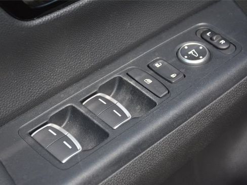 Used 2024 Honda CR-V EX-L image 18