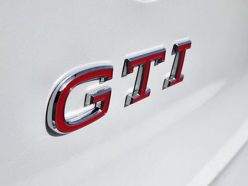 New 2026 Volkswagen Golf SE FWD image 11