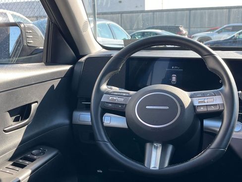 Used 2025 Hyundai Kona SEL image 29