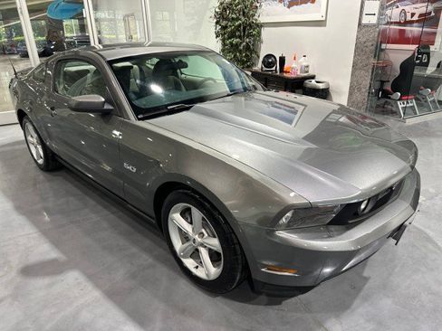Used 2011 Ford Mustang GT RWD image 12