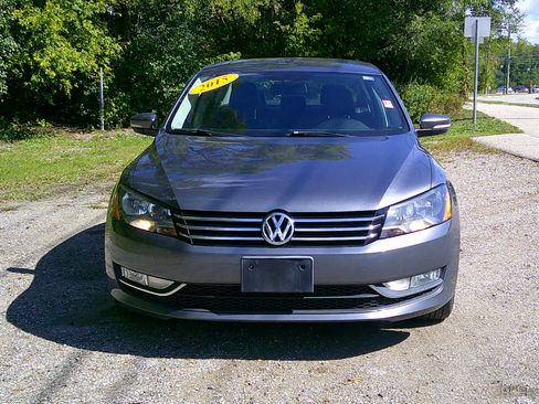 Used 2015 Volkswagen Passat 1.8T Limited Edition image 2