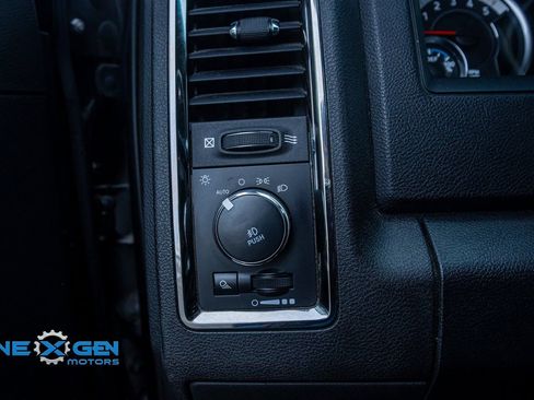 Used 2018 RAM 3500 Laramie w/ Sport Appearance Group AWD/4WD image 13