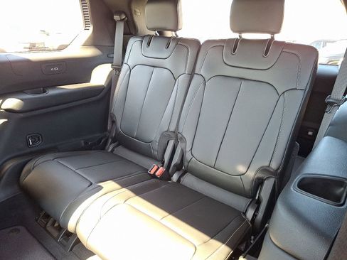 New 2026 Jeep Grand Cherokee L Limited AWD/4WD image 6