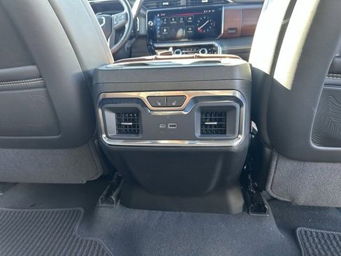 Used 2025 GMC Sierra 3500 Denali Ultimate image 14