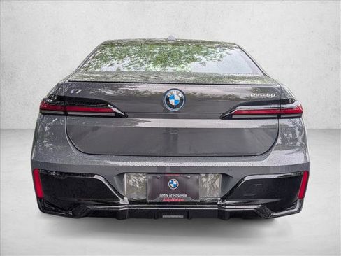 New 2026 BMW i7 eDrive50 w/ M Sport Package image 3