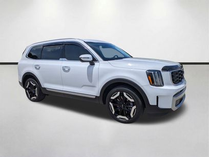 Used 2023 Kia Telluride S