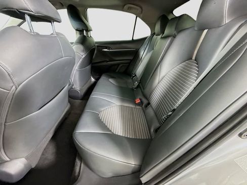 Used 2019 Toyota Camry SE w/ Convenience Package image 22