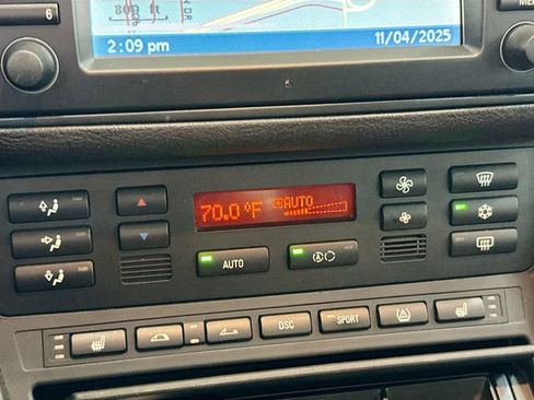 Used 2006 BMW M3 Convertible image 16