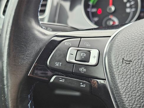 Used 2019 Volkswagen e-Golf SE w/ Driver Assistance Package image 20