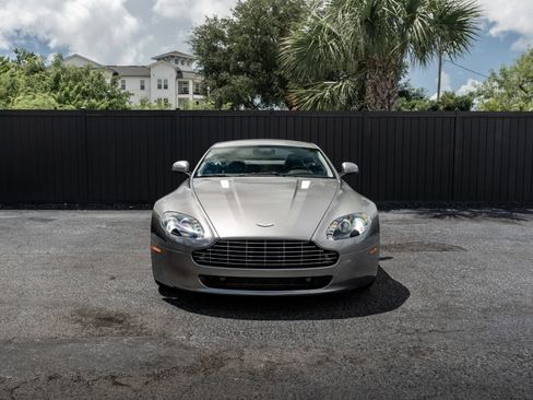 Used 2011 Aston Martin V8 Vantage Coupe RWD image 2