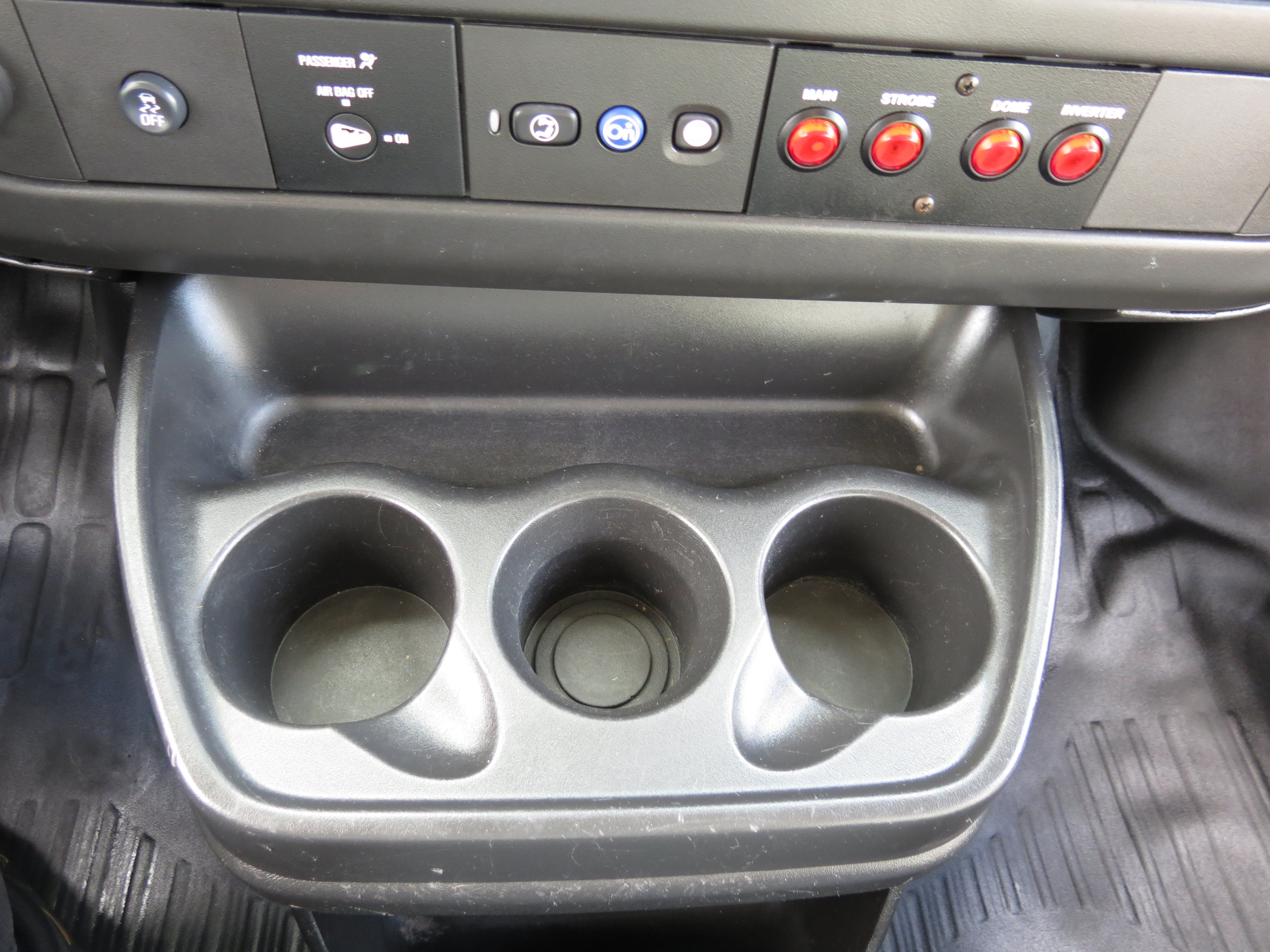 Used 2014 Chevrolet Express 2500 RWD image 21