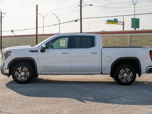 Used 2024 GMC Sierra 1500 SLT image 4