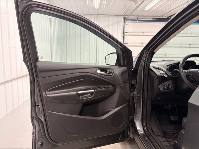 Used 2018 Ford Escape Titanium AWD/4WD image 14