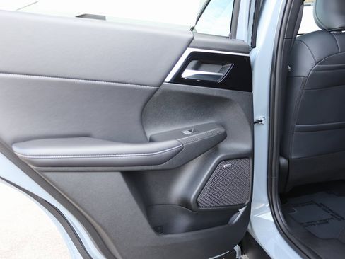 New 2026 Mitsubishi Outlander SE AWD/4WD image 25