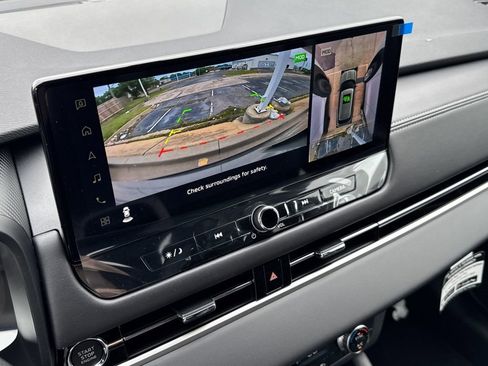 New 2026 Mitsubishi Outlander AWD image 12