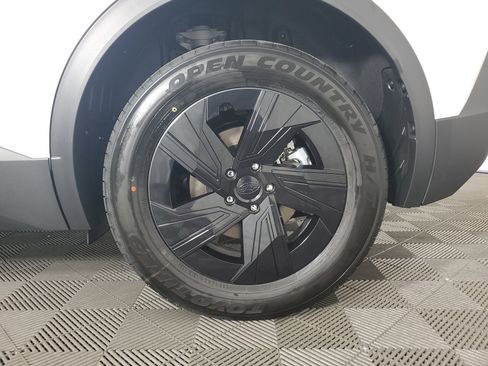 New 2026 Subaru Uncharted Premium FWD image 30