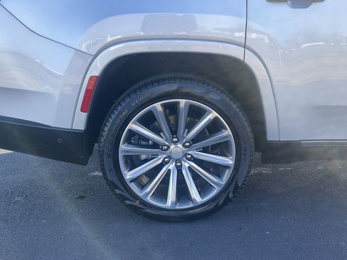 Used 2024 Jeep Grand Wagoneer Series I w/ Flexible Seating Group image 34