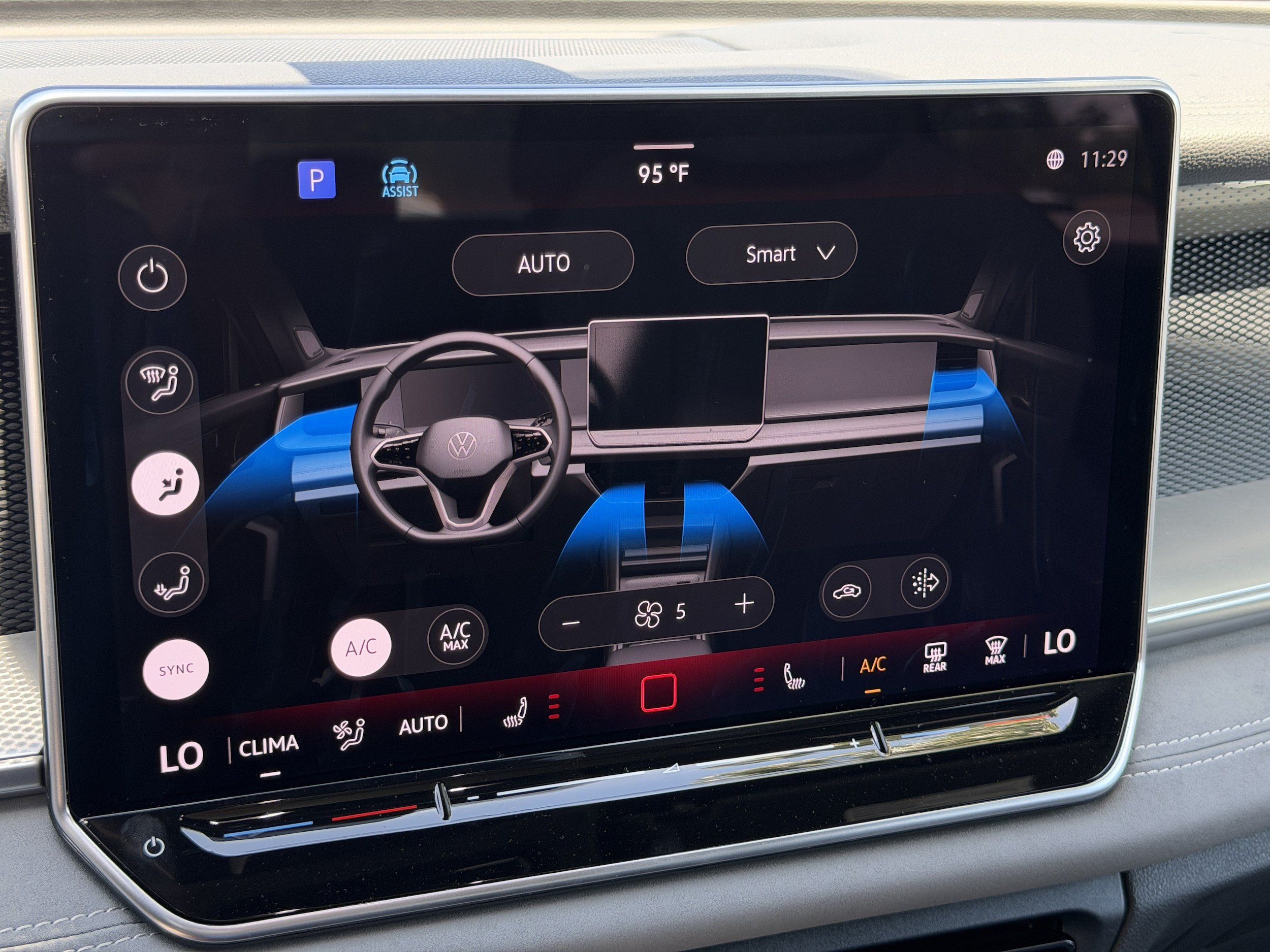 New 2026 Volkswagen Tiguan SE R-Line FWD image 27