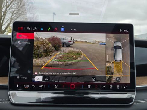 New 2026 Volkswagen Tiguan SEL R-Line image 35