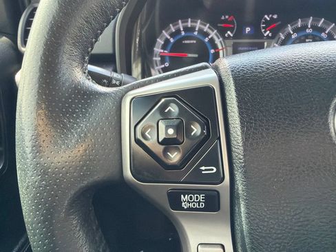 Used 2015 Toyota 4Runner SR5 RWD image 18
