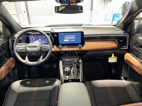 New 2026 GMC Canyon AT4 image 17