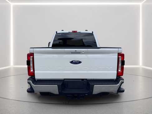 Used 2026 Ford F350 Lariat RWD image 4